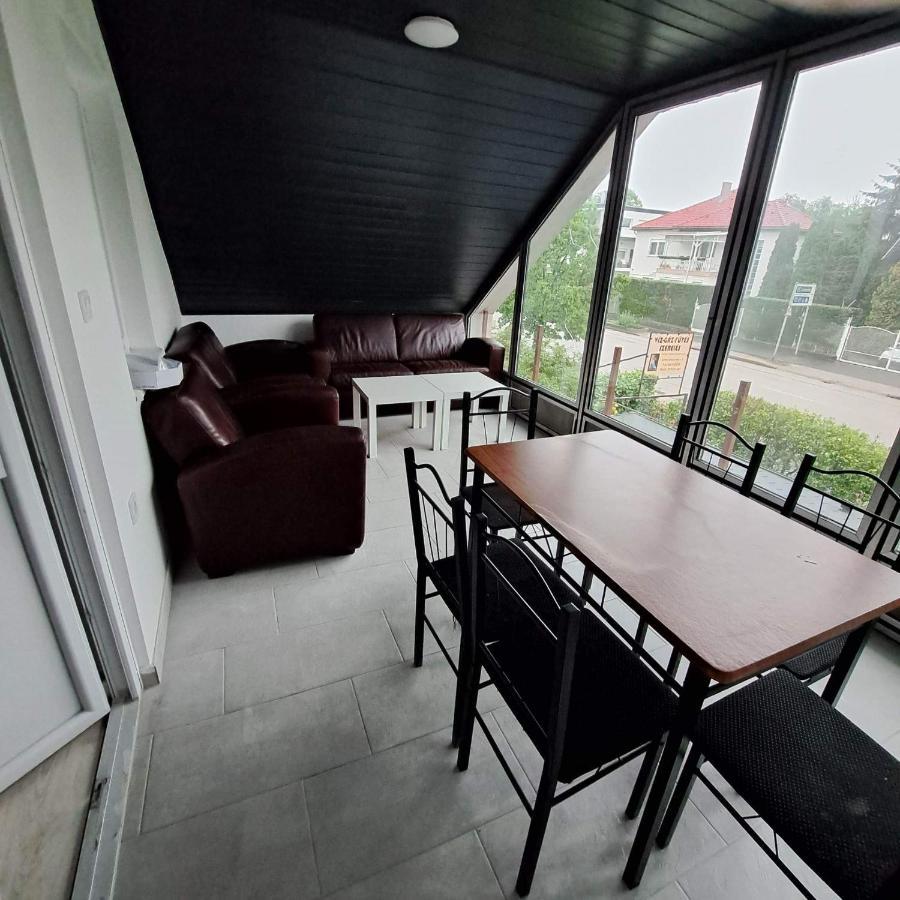 Malna Vendeghaz Siofok Apartment Екстериор снимка