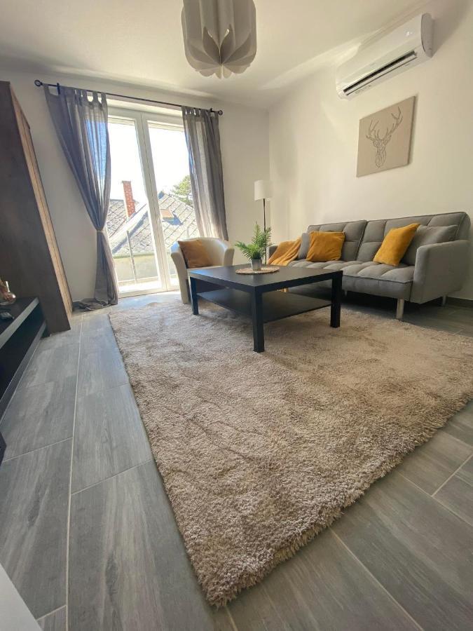 Malna Vendeghaz Siofok Apartment Екстериор снимка