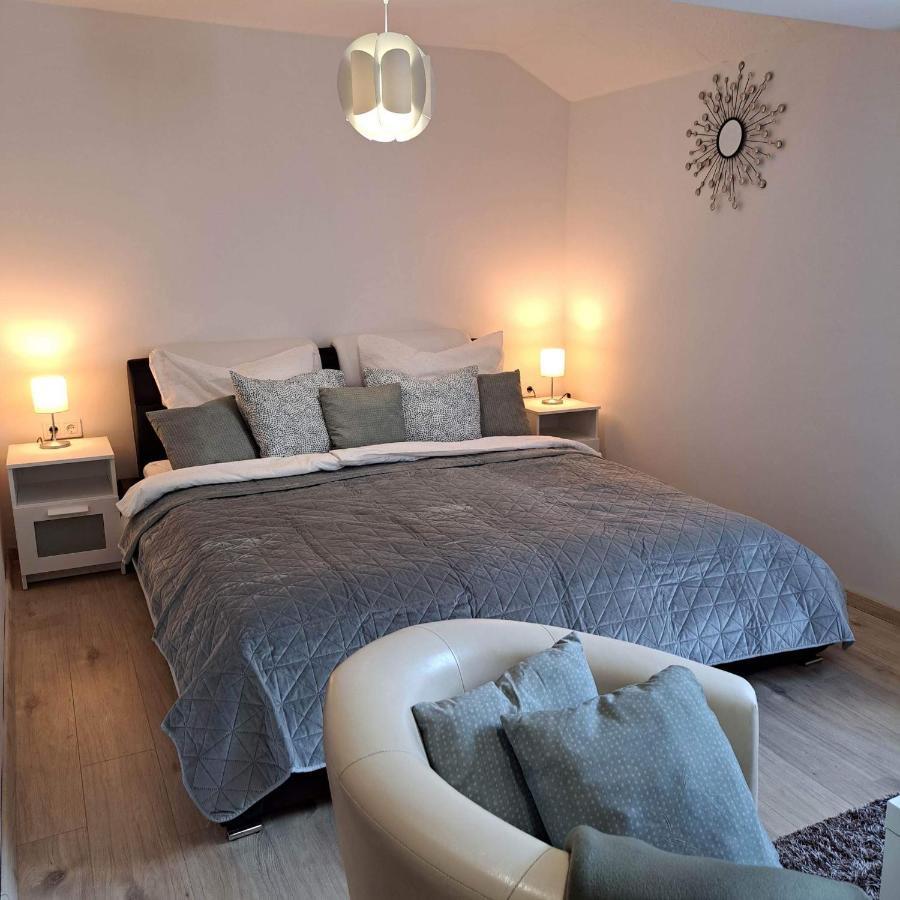 Malna Vendeghaz Siofok Apartment Екстериор снимка
